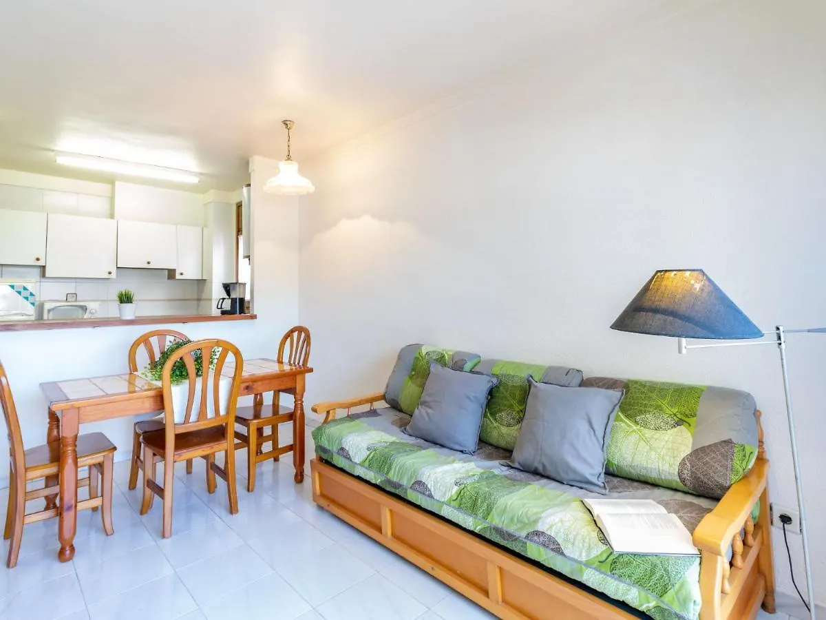 Apartment Els Jardins III By Interhome 로지즈